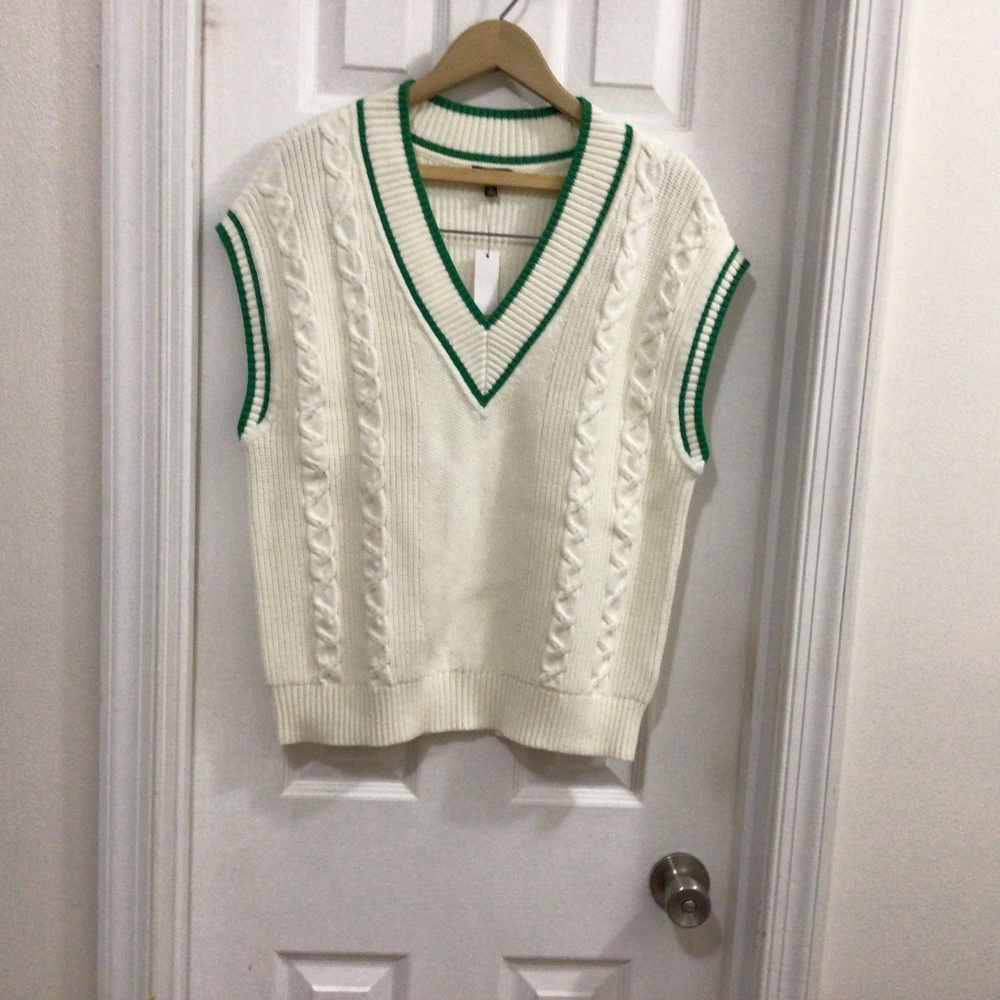 Talbots Ladies Medium sweater vest white green new with tags